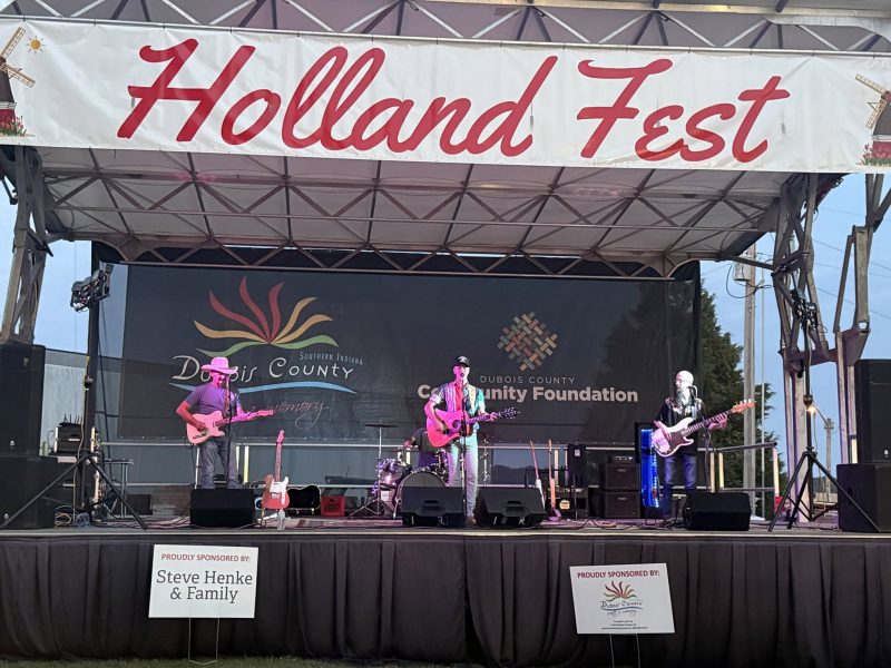 holland fest stage